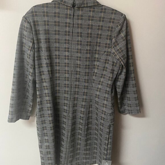 Le Chateau, Blazer style dress, Size Large - Picture 3 of 3